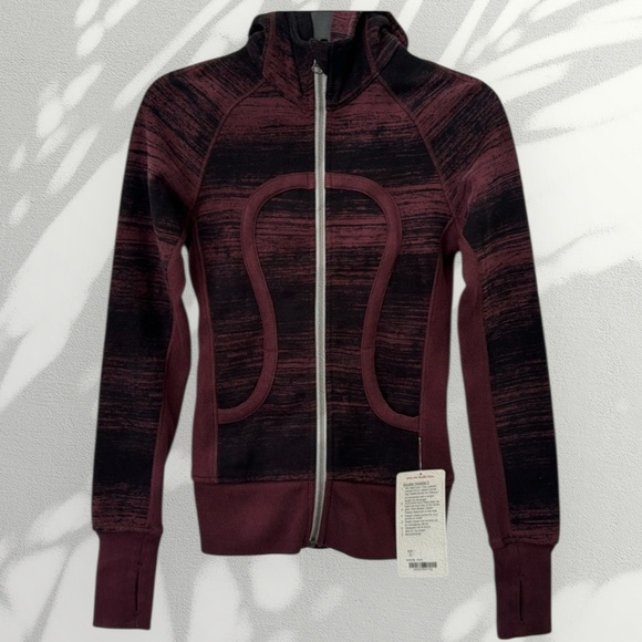 Lululemon Scuba Hoodie ll NWT - Picture 3 of 13